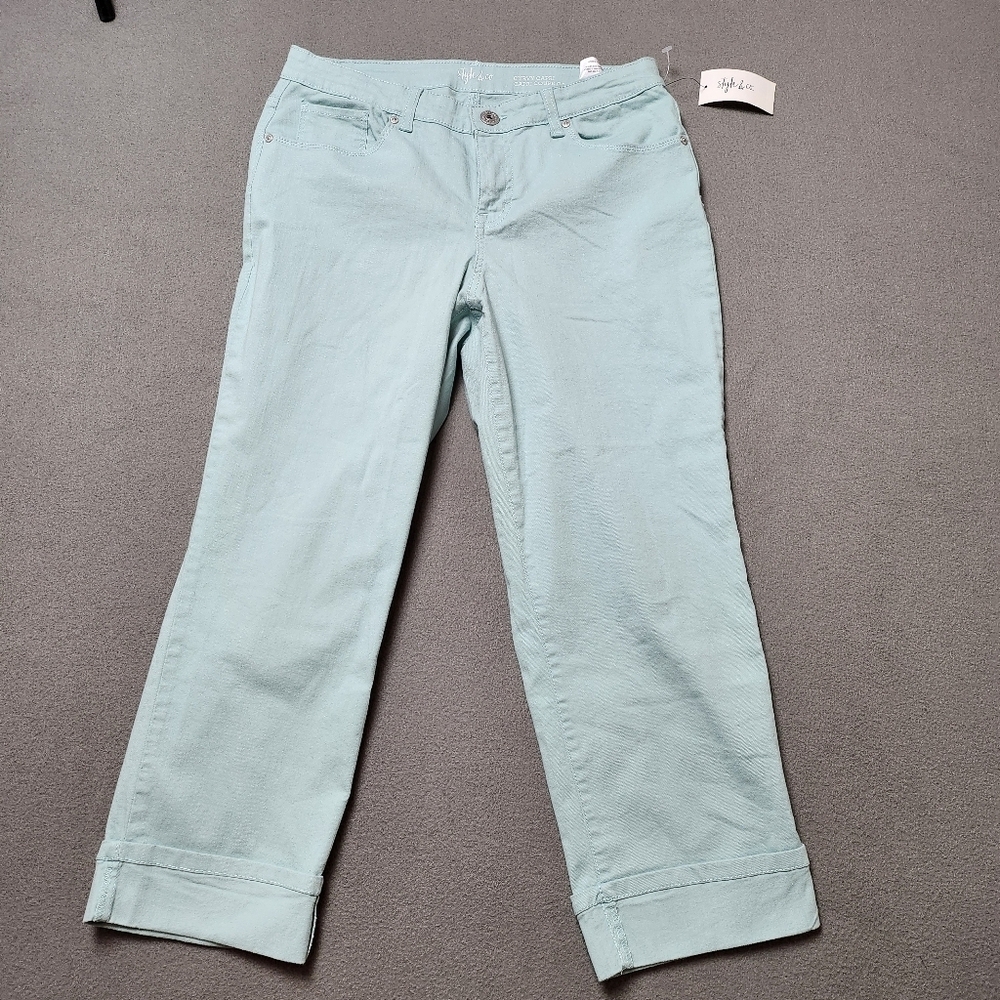 Style & Co Women's Size 8 Curvy Cuffed Capri Jeans NWT